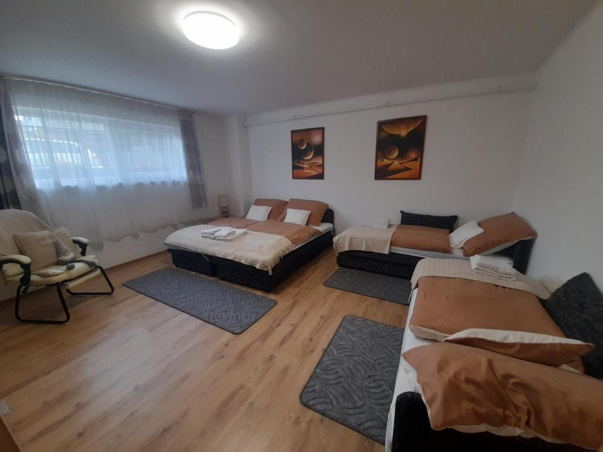 Opal Apartman Lägenhet Nyíregyháza Exteriör bild